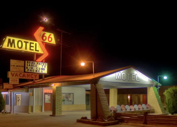 66 Hotel Holbrook